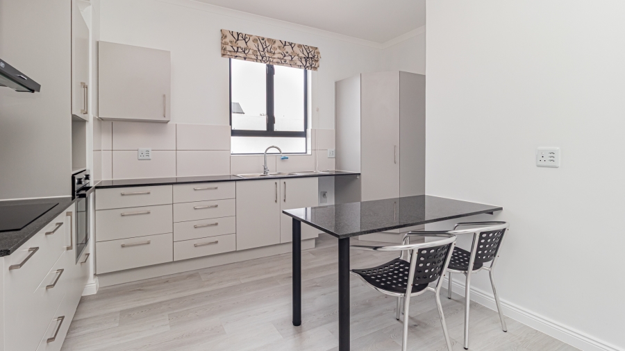 2 Bedroom Property for Sale in Middedorp Western Cape